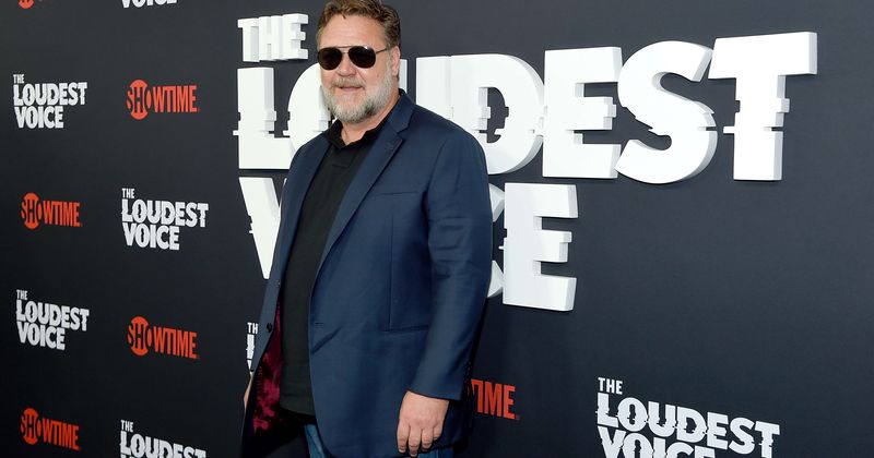 Russell Crowe tells Jimmy Fallon 'Gladiator' script was 'so bad' that he didn't think film could be a hit