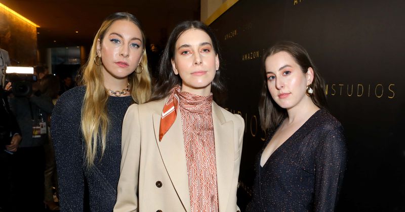 Pop trio Haim drop new album 'Women in Music Pt. III', fans give it '10/10' and call it a 'masterpiece'