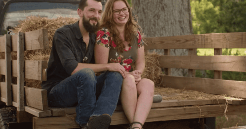 'Say I Do': Childhood sweethearts Joe and Kerry's romance culminates in a 1920s Great Gatsby-inspired wedding