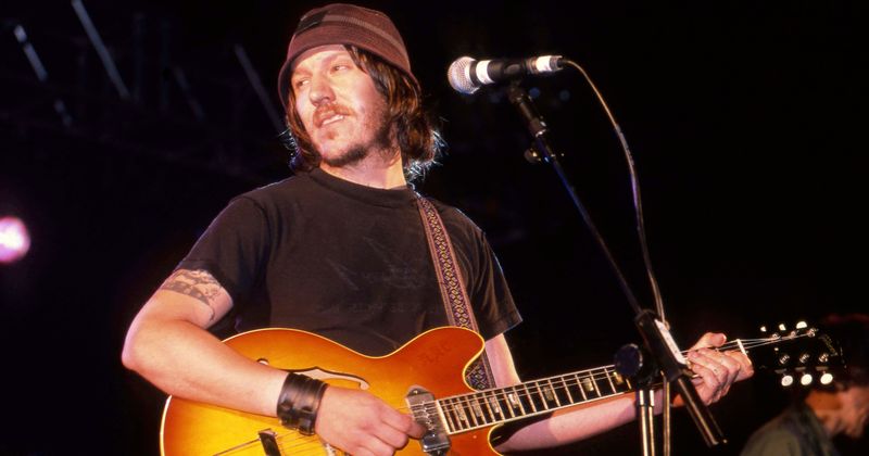 Elliott Smith's live track 'Some Song' gets posthumous release, fans say they miss the 'most underrated' singer