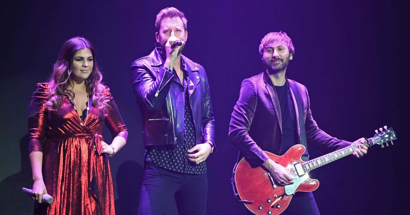 CMA Summer Stay-Cay: Over 50 country music acts come together for an evening of performances, games and more
