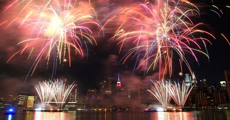 CNN's 'The Fourth In America': Spectacular fireworks honor frontline workers, Kenny Loggins act makes fans smile