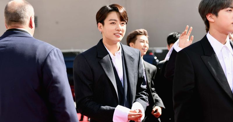 How old is Jungkook? BTS star's latest selfie sends Army into frenzy as they wonder: 'Does he age?'
