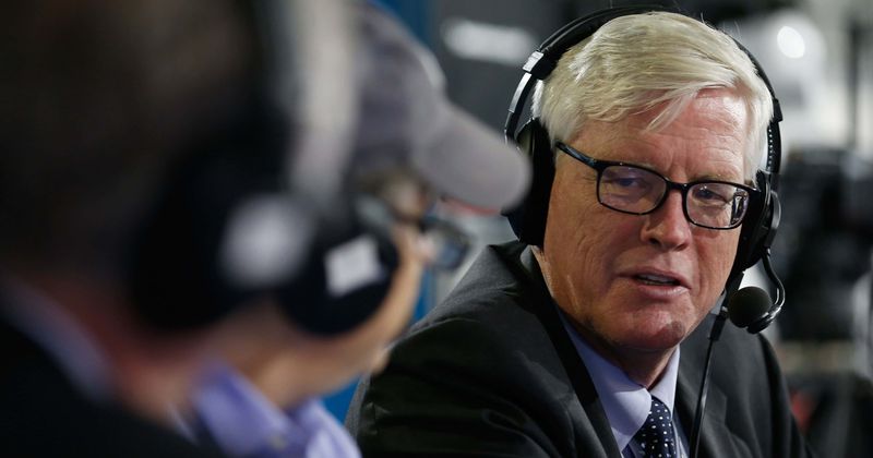 Hugh Hewitt praises Trump's economy and shuns Biden, Angry Internet calls him an 'embarrassment to America'