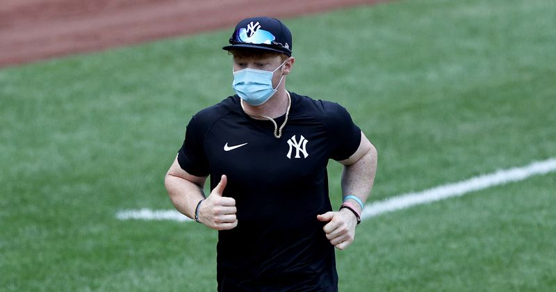 Yankees's Clint Frazier lauded for wearing mask on field, fans say America should 'suck it up' and wear them too