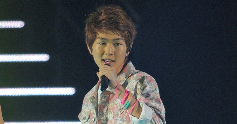 #OnewIsBACK: SHINee's Onew thanks fans through two letters after military discharge, Shawols are screaming