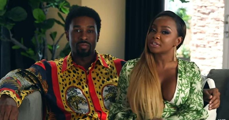 'Marriage Boot Camp: Hip Hop Edition': Phaedra and Medina's 'first kiss' has fans convinced they are faking it