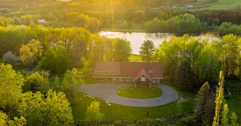 Inside Yankees legend Billy Martin's 84-acre New York lake house, tailor-made for relaxed rustic living