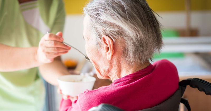 Gum disease can increase chances of developing Alzheimer's disease and other forms of dementia, says study