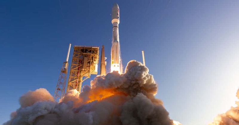 NASA Mars 2020 Mission successfully lifts off, rover experiences minor glitches but it's back online now