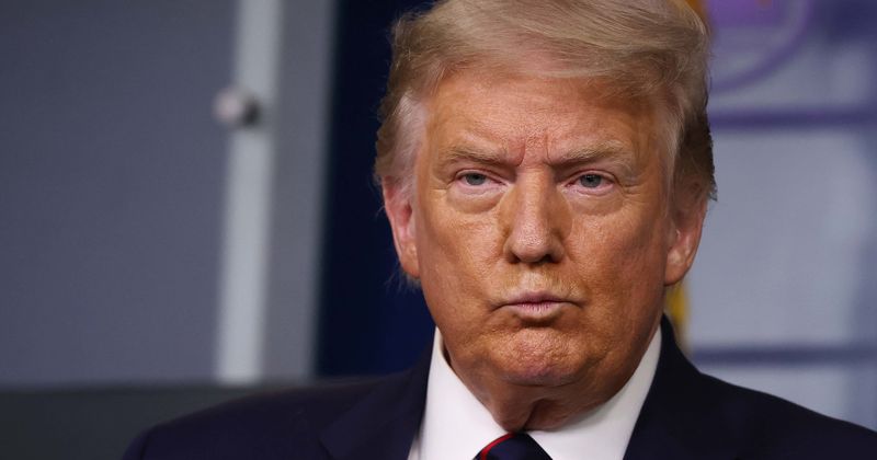 Deutsche Bank lent Trump $2B over two decades, Internet asks will POTUS be arrested for financial crimes?