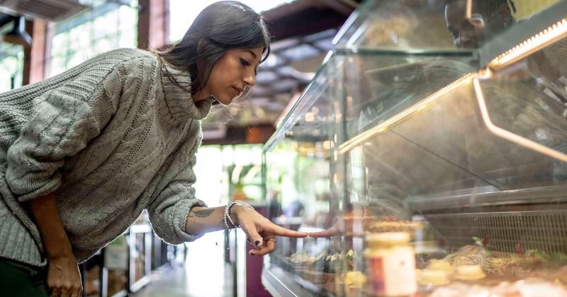 Placing vegetarian food 1 meter ahead of meat can help restaurants boost sale of climate-friendly food: Study