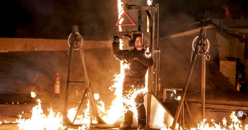 'America's Got Talent' Season 15: Jonathan Goodwin brings his daredevil act to a fiery new level for viewers