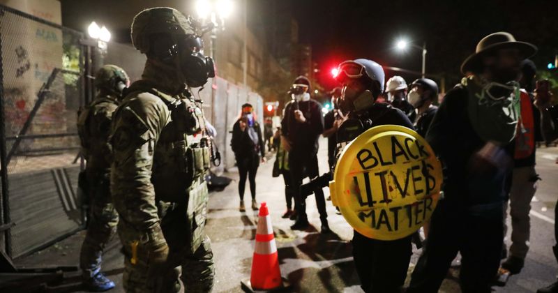 Portland protests: Man shot dead as BLM and pro-Trump activists clash, Internet says 'this is Trump's America'