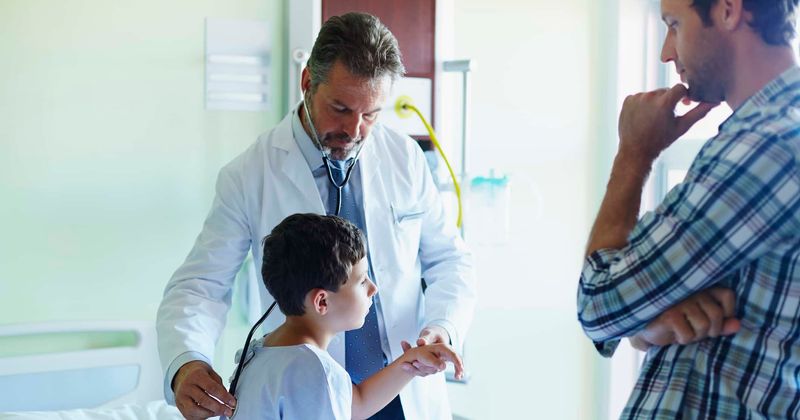 Children use both brain hemispheres to learn languages and also recover from head injuries