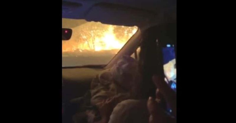 Oregon family runs out of gas while fleeing raging wildfire, makes it to safety as friends come back for them