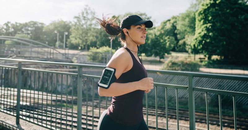Getting just 2 minutes of exercise before studying or working can help you perform better, finds study