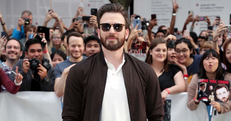 Was Chris Evans' Instagram account hacked? Fans wonder as actor’s video splashed his black-and-white nude pic