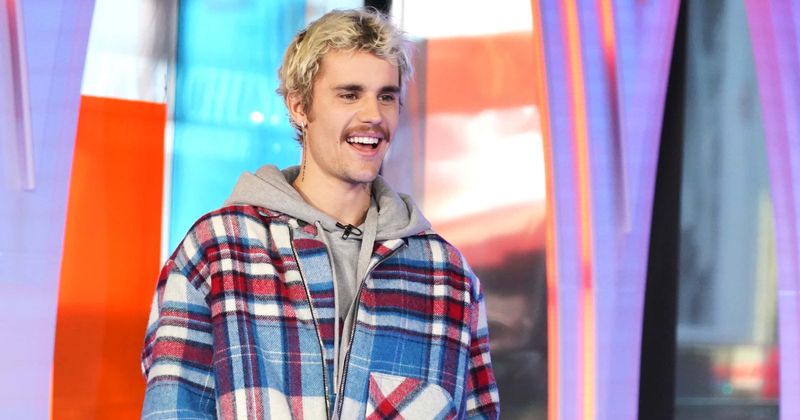 Justin Bieber's single 'Holy' drops in 4 days and may feature Chance The Rapper, fans can't keep calm