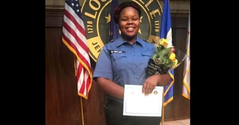Breonna Taylor: People call for cops' arrest as Louisville makes 'multi-million' dollar settlement with family