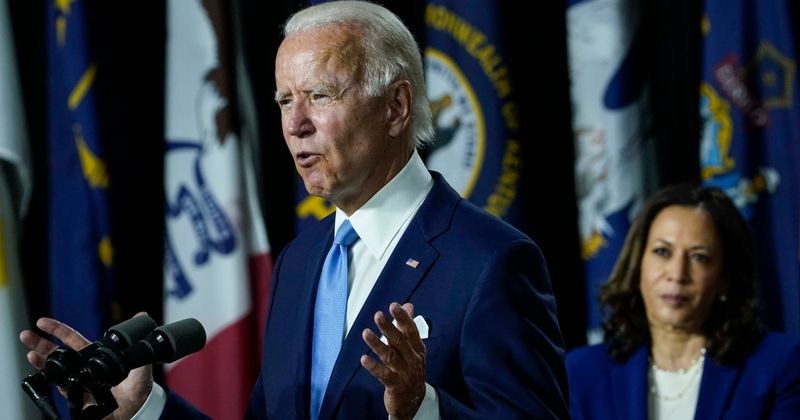 Biden slammed for referring to 'Harris-Biden' ticket after she made similar gaffe, Internet calls it a 'scam'