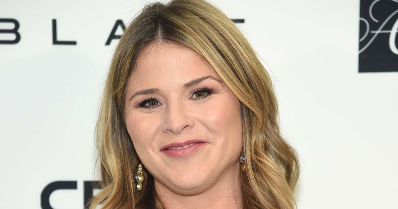 Jenna Bush Hager talks about 'sisterhood' with Obama girls and Chelsea Clinton: 'We reach out to each other'