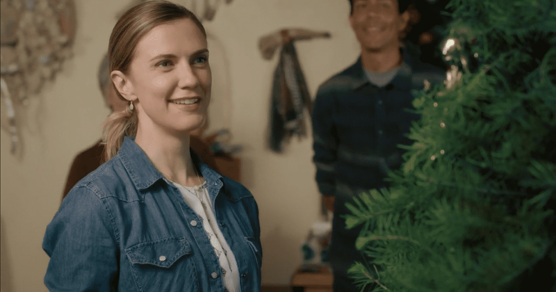 EXCLUSIVE 'The Christmas Yule Blog': Sara Canning spills the beans on her favorite holiday film and new project
