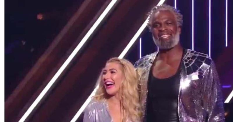 'Dancing With the Stars' Season 29: Charles Oakley eliminated, fans wonder if Carol Baskin 'paid' to stay