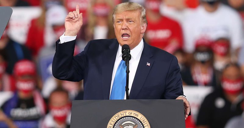 Trump fails to pronounce 'unconstitutional' thrice during Florida rally, Internet calls it 'learning disorder'