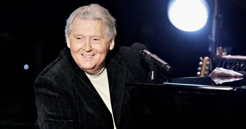 Jerry Lee Lewis: Marrying 13-year old cousin to facing abuse allegations, a look at pianist's controversial life