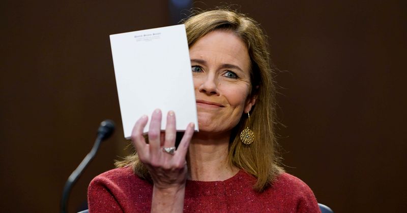 Amy Barrett flaunts blank pad to show she faced grilling without taking notes, Internet says 'sham hearing'