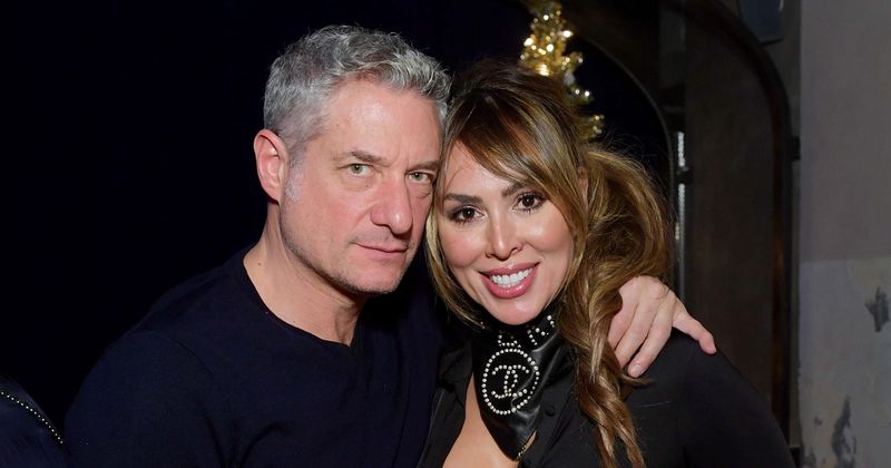 'Real Housewives of Orange County': Kelly talks of doing 'downward dog' with Rick Leventhal, fans cringe