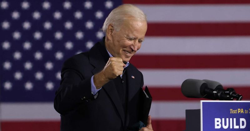#DairyQueen trends as Biden turns Blizzard upside down on National Dessert Day, Internet loves 'normal grandpa'