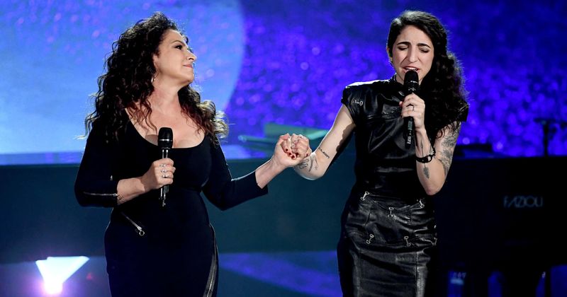 Gloria Estefan told daughter Emily to hide her sexuality from grandma: 'She dies, her blood's on your hands'