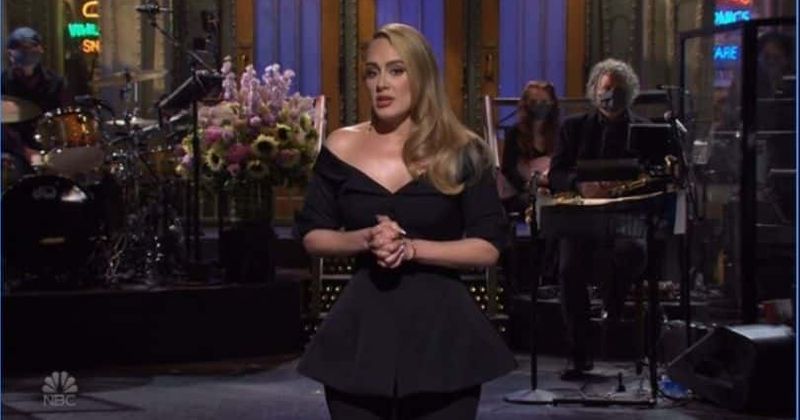 'Saturday Night Live': Adele talks about unfinished project in monologue, fans say 'please give us the album'