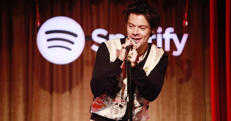 Who is Harry Styles dating? A look at his relationship history as 'Don’t Worry, Darling' pics surface online