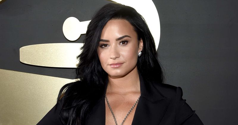 Is Demi Lovato releasing new album? 'Demetria' trends as singer teases new hairdo and fans demand 'pop-rock vibes'