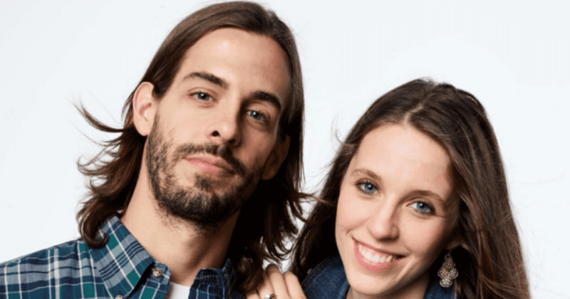 Derick Dillard shuts down troll by saying 'Counting On' kids love sex, Internet says 'you just won' the web