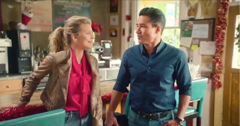 ‘Feliz NaviDAD’ Review: Lifetime movie puts you in the mood for Christmas with its fun yet heartwarming story