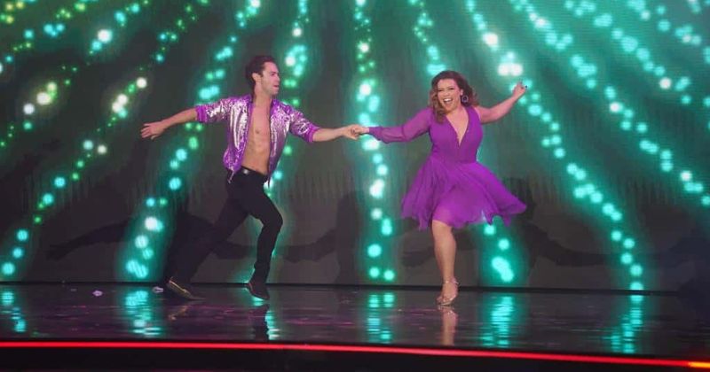 'Dancing With The Stars': Justina Machado celebrates Latin culture in final performance, fans call it 'iconic'