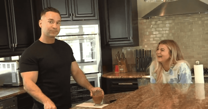 'Jersey Shore: Family Vacation': Mike Sorrentino lies to the girls to get them together, but will his plan work?