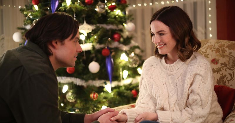 'Inn Love by Christmas': Release date, plot, cast, trailer and all you need to know about Lifetime's holiday film