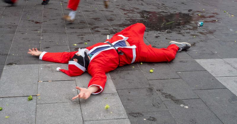 Is New York SantaCon canceled amid Covid-19 pandemic? Internet calls it 'best thing to happen in 2020'