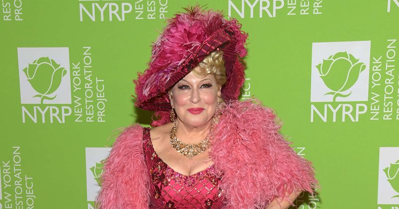Bette Midler slams Supreme Court Covid-19 ruling allowing religious gatherings: 'Doctors and nurses should sue'