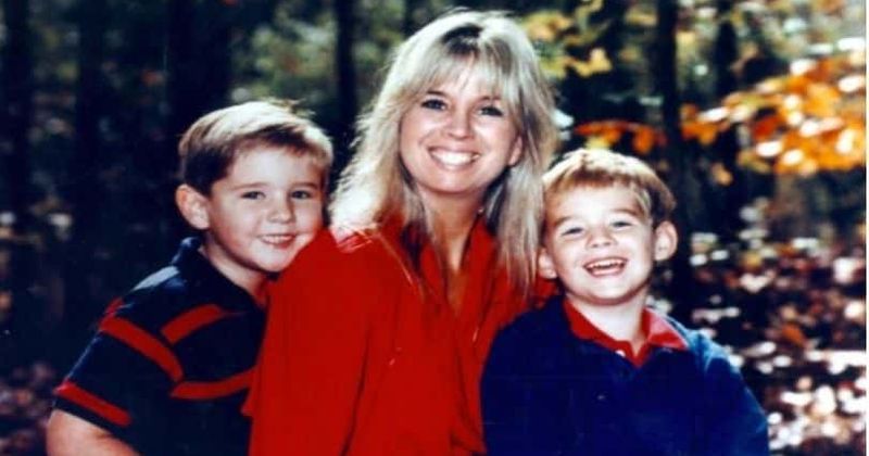 Who was Mike Tokars? Journalist saw his mother being shot dead in front of him when he was just 4 years old