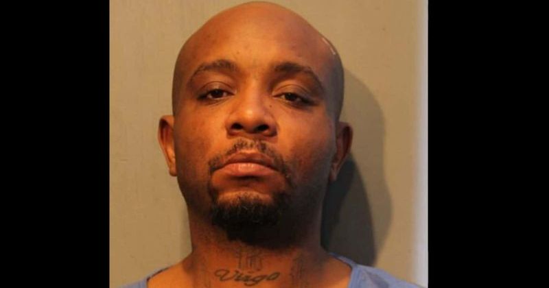 Chicago man stabs Thanksgiving host to death after he was kicked out for eating food with his bare hands