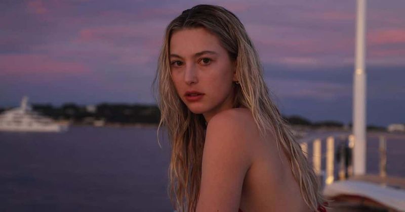 Who is Eve Jobs? Daughter of Steve Jobs debuts as model for Glossier campaign