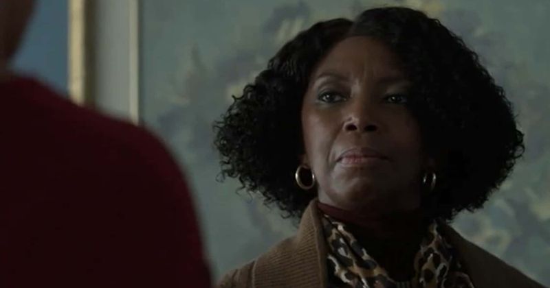 'For Life' Season 2 Episode 4: Aaron's mom slammed for shedding fake tears, fans ask 'where was she for 9 years?'