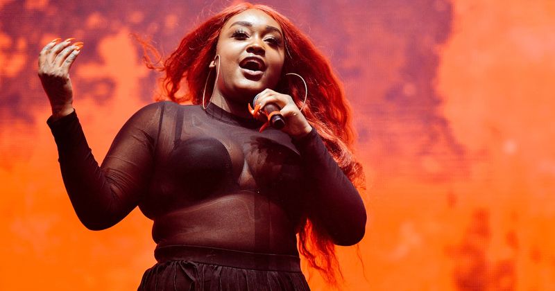 Why did Cupcakke diss only female rappers in 'How to Rob'? Rapper tells fans to 'sit back and enjoy talent'