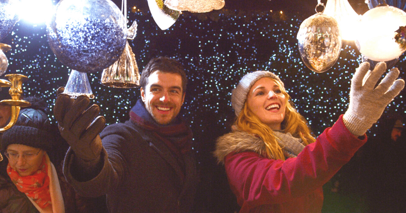 'Christmas at the Castle' Review: Scottish backdrop and refreshing plot make for a romantic Lifetime holiday film